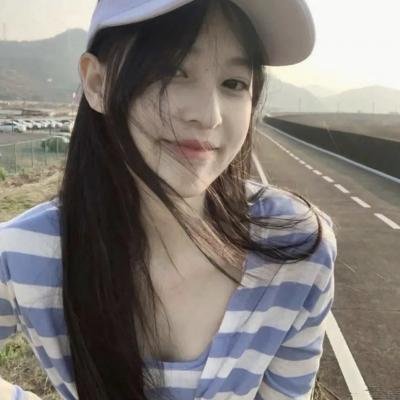 女孩罗塞玛莉